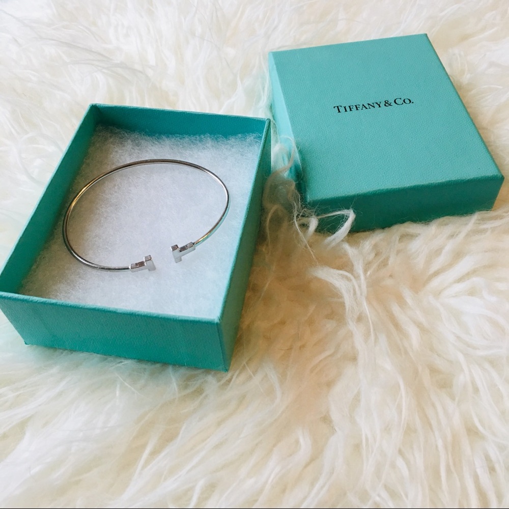 Tiffany T narrow wire bracelet